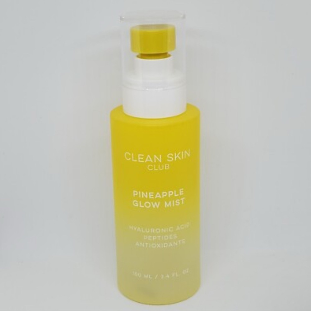 Clean Skin Club Pineapple Glow Mist - White - Picture 4 of 4